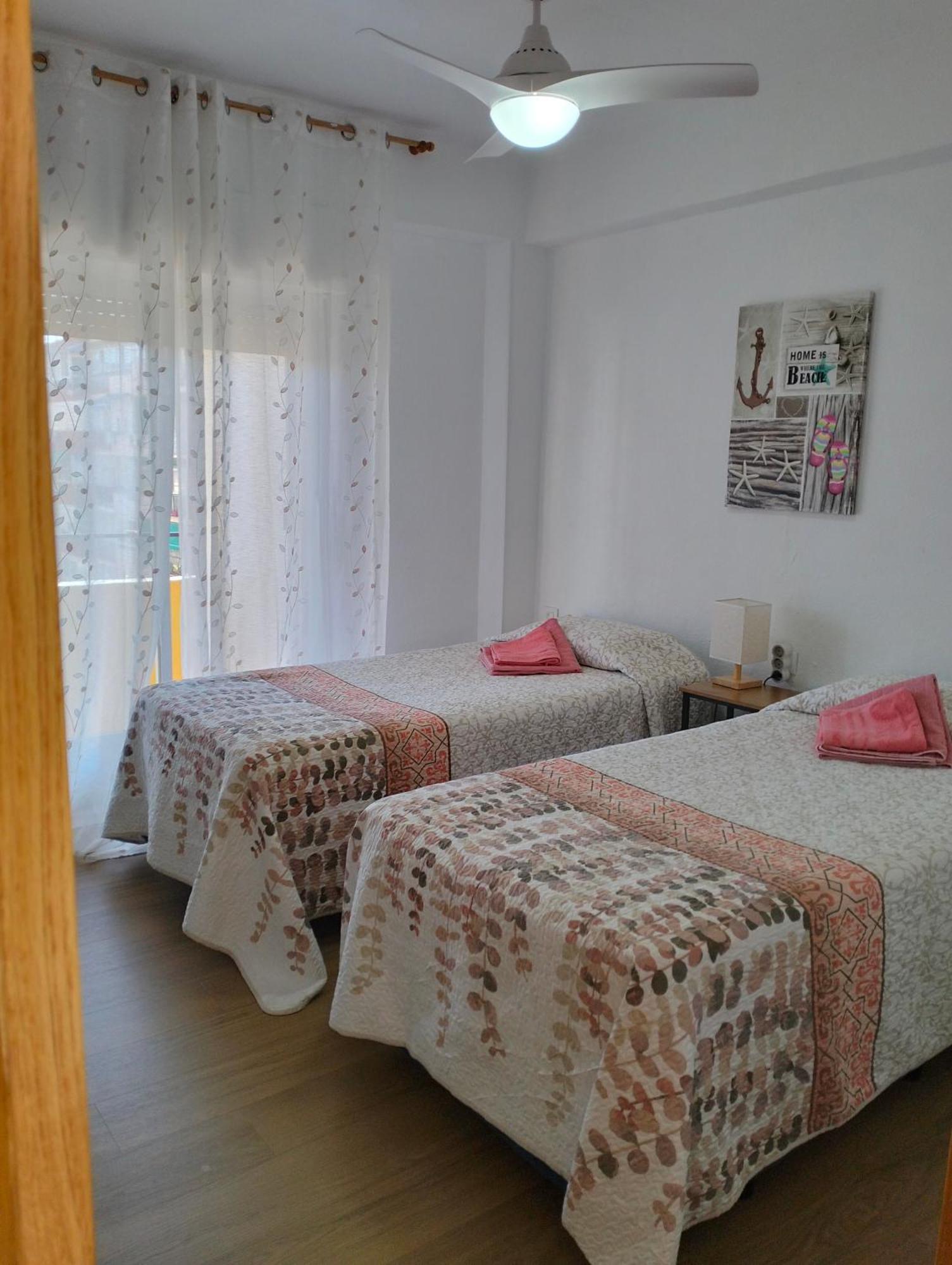 Ricardo Hostal Apartamento 3 Habitaciones Alicante Exterior photo
